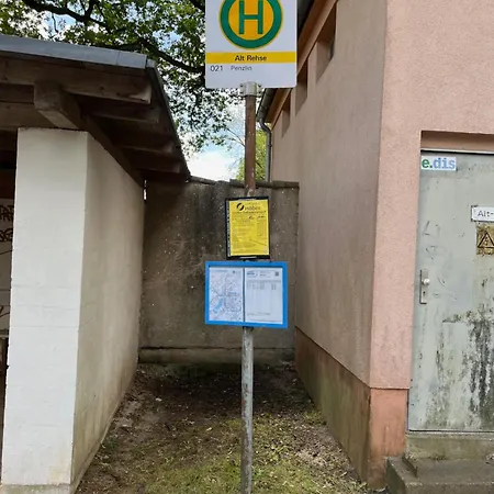 Pfarrhaus Tollensesee Апартаменты Penzlin