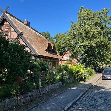 Апартаменты Pfarrhaus Tollensesee
